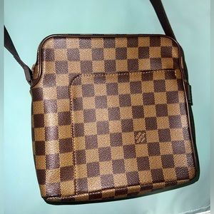 Louis Vuitton Cross body Bag